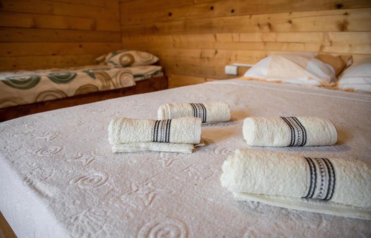 Burzan Bungalovi Podgorica Buitenkant foto