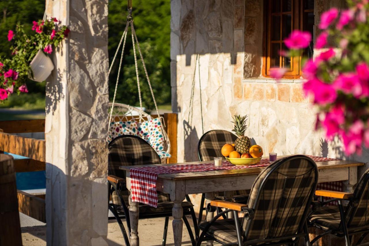 Burzan Bungalovi Podgorica Buitenkant foto