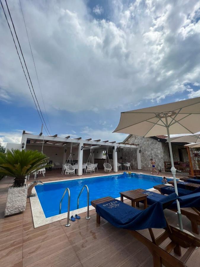 Burzan Bungalovi Podgorica Buitenkant foto